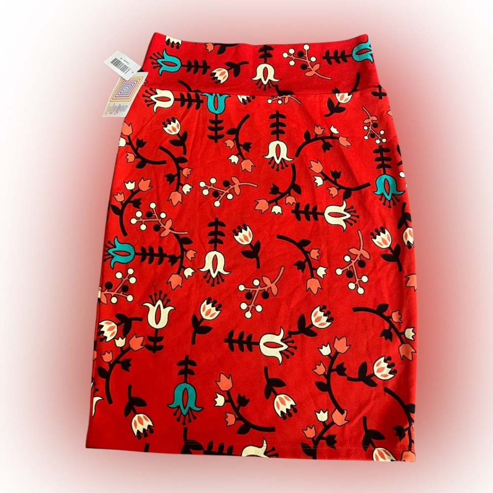 NWT Vibrant Stretchy Floral Pencil Skirt